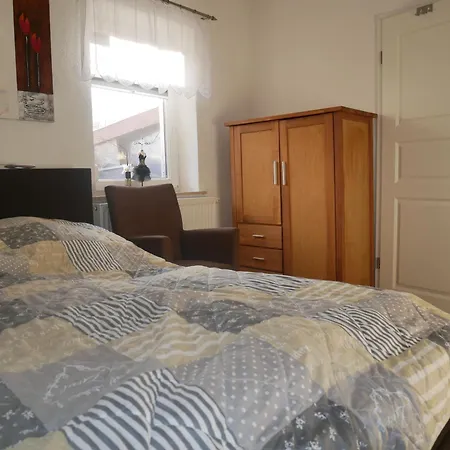 Naschkatze Usedom Mit Garten, Ruhe & Blick Auf Den Wieck In Apartament