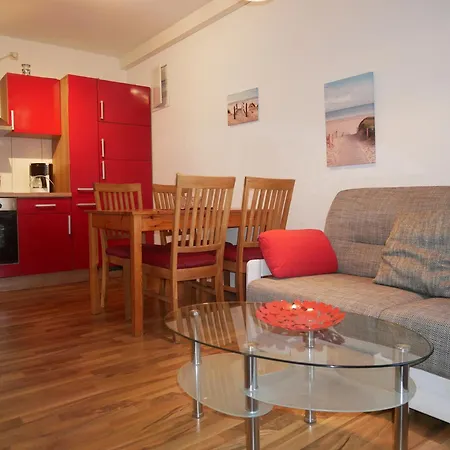 Apartman Naschkatze Usedom Mit Garten, Ruhe & Blick Auf Den Wieck In *